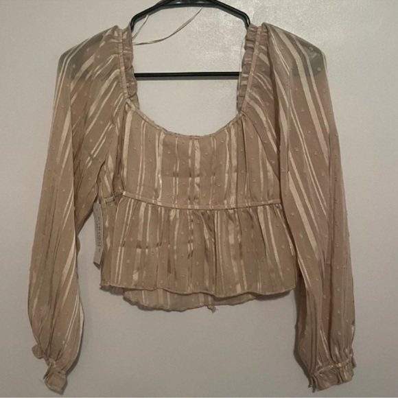 Kirious LA cropped peasant style top, small. NWT, a tan with sparkle - Picture 10 of 12